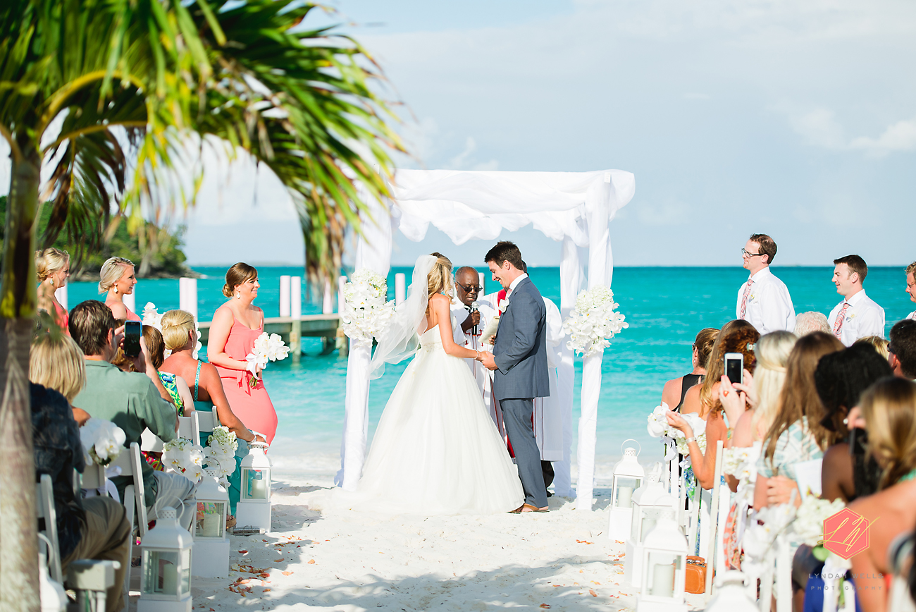 Abaco bahamas destination wedding, bahamas beach wedding, aback wedding, treasure cay, treasure cay destination wedding, lyndah wells photography, bahamas photographer, bahamas wedding photographer
